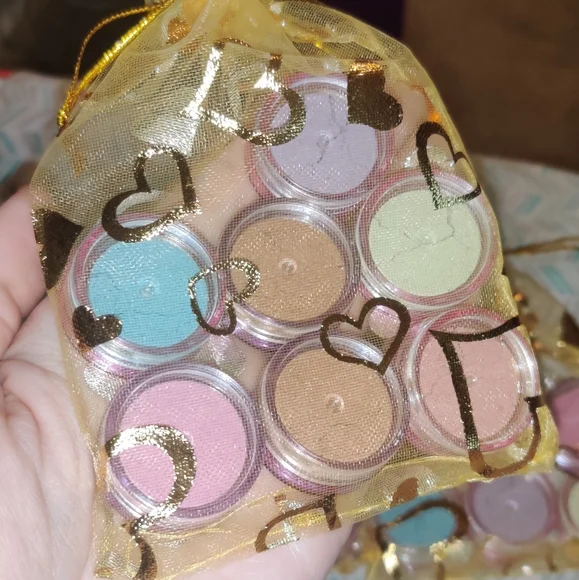 🔥 ONLY 1 LEFT 🔥6 Piece Loose All Natural Eyeshadow, Body Shimmer, Highlighter - Picture 6 of 10